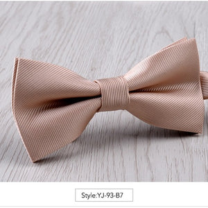 Mens Bowtie Butterfly Knot Man Accessories Luxurious Bow Ties for Men Black Cravat Formal Commercial Suit Wedding Gifts Ties